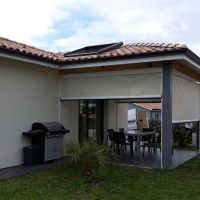 Fermeture de terrasse pour la protection solaire